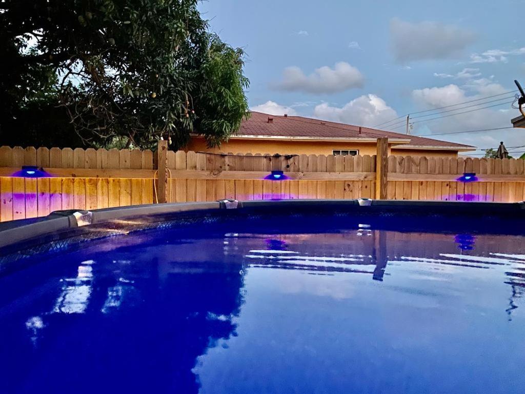 Blue Room By The Gables Miami Luaran gambar